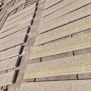 平凉 黄金麻花岗岩光面楼梯踏步