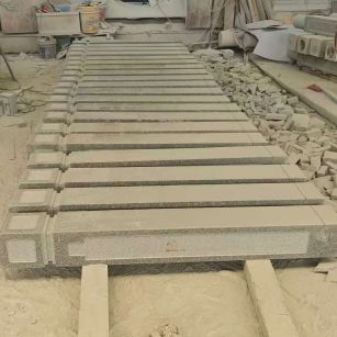 平凉 芝麻白异形加工雕刻-栏杆大柱，方柱