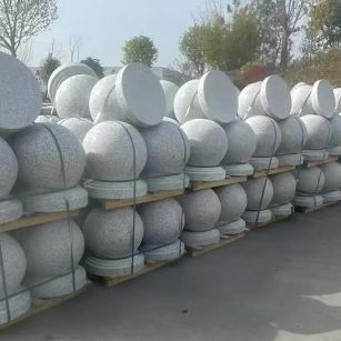 平凉 白麻花岗岩石材圆球，石球，挡车球，隔离球，景观石球，风水球等