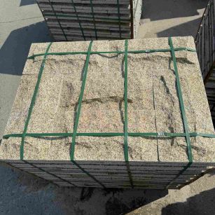 平凉 黄金麻花岗岩石材自然面蘑菇石成品