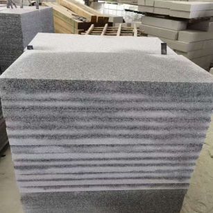 平凉 芝麻白5公分火烧地铺成品，900*400，规格可定制