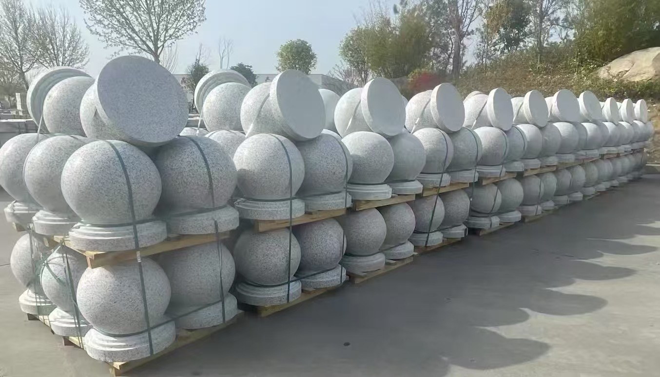 平凉 白麻花岗岩石材圆球，石球，挡车球，隔离球，景观石球，风水球等
