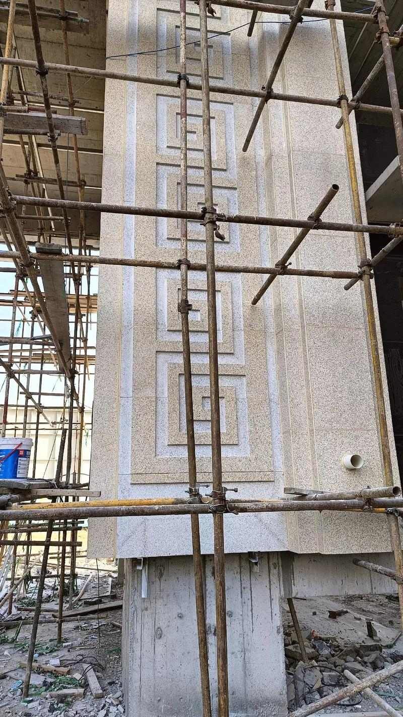 平凉 黄金麻花岗岩别墅外墙干挂回纹造型效果