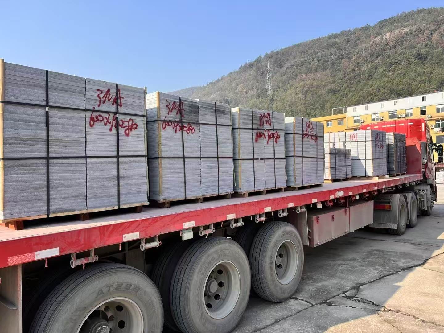 平凉 芝麻灰地铺石出货日常