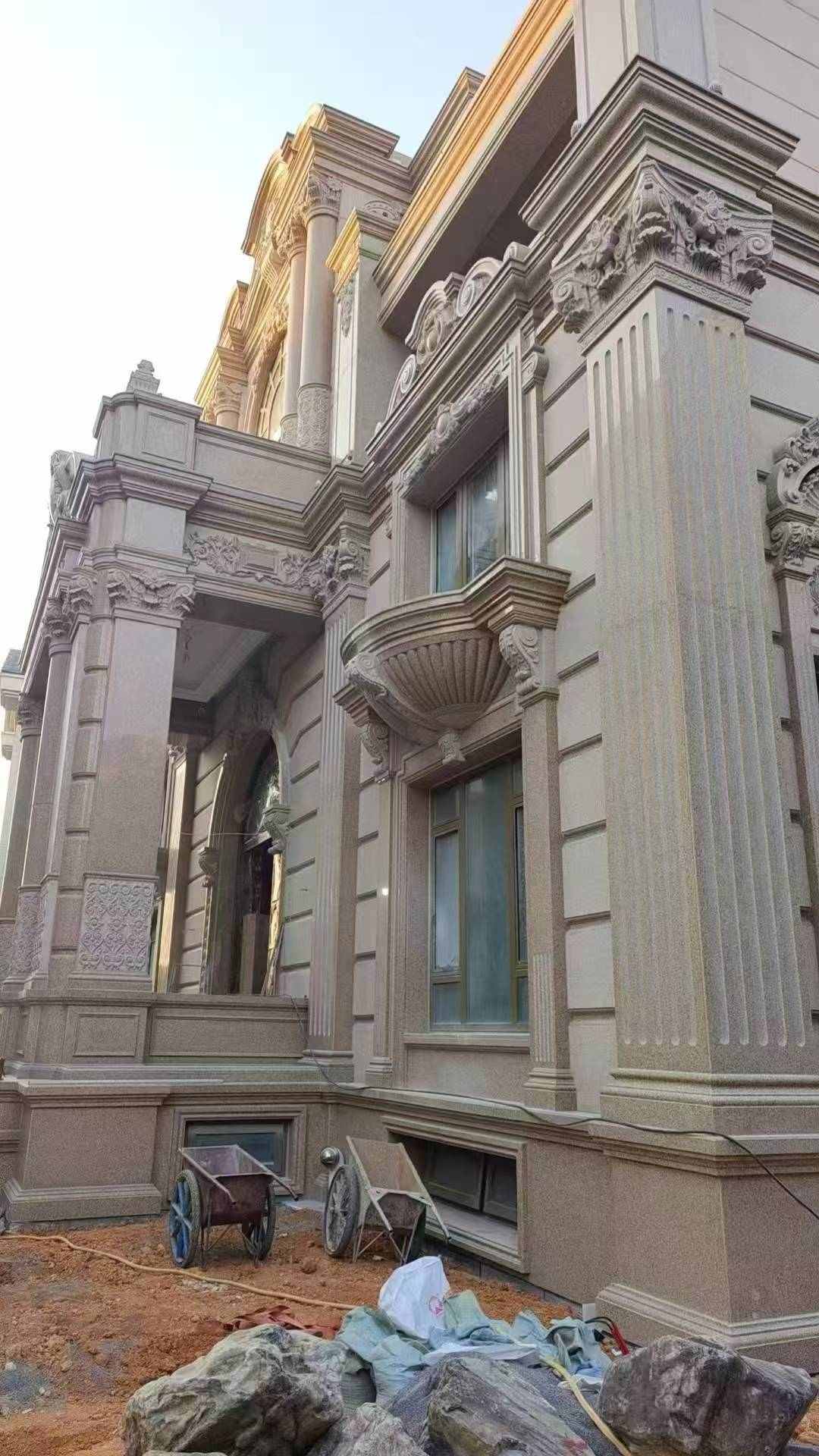 平凉 黄金麻花岗岩光面别墅外墙干挂施工完成