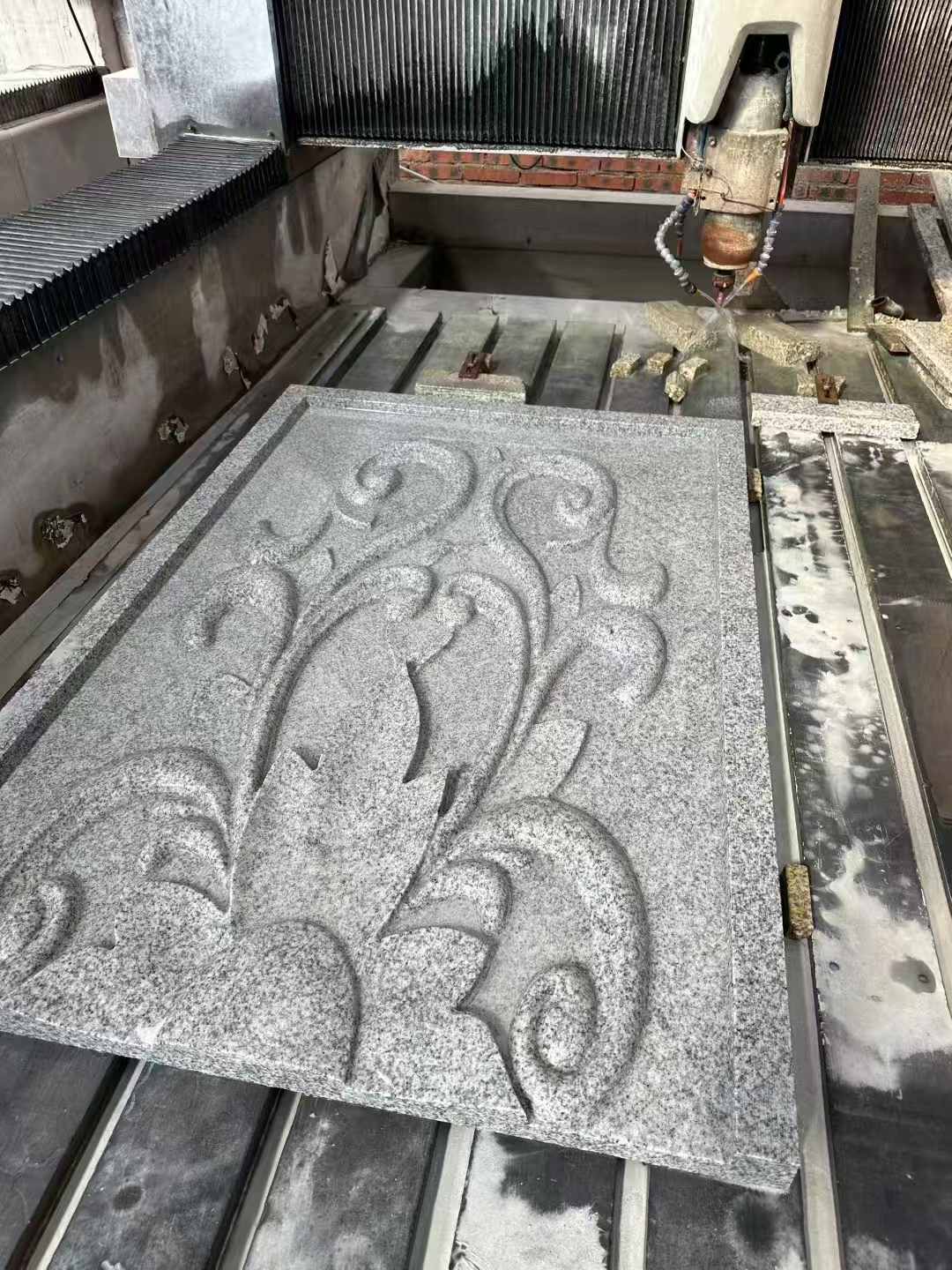 平凉 白麻别墅干挂雕花板