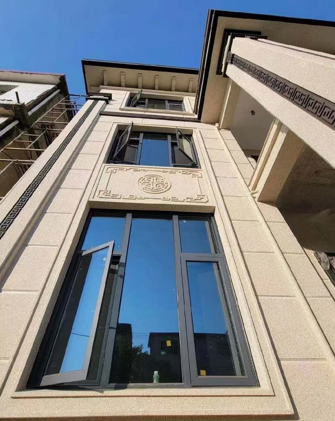 平凉 黄金麻荔枝面别墅外墙干挂效果展示