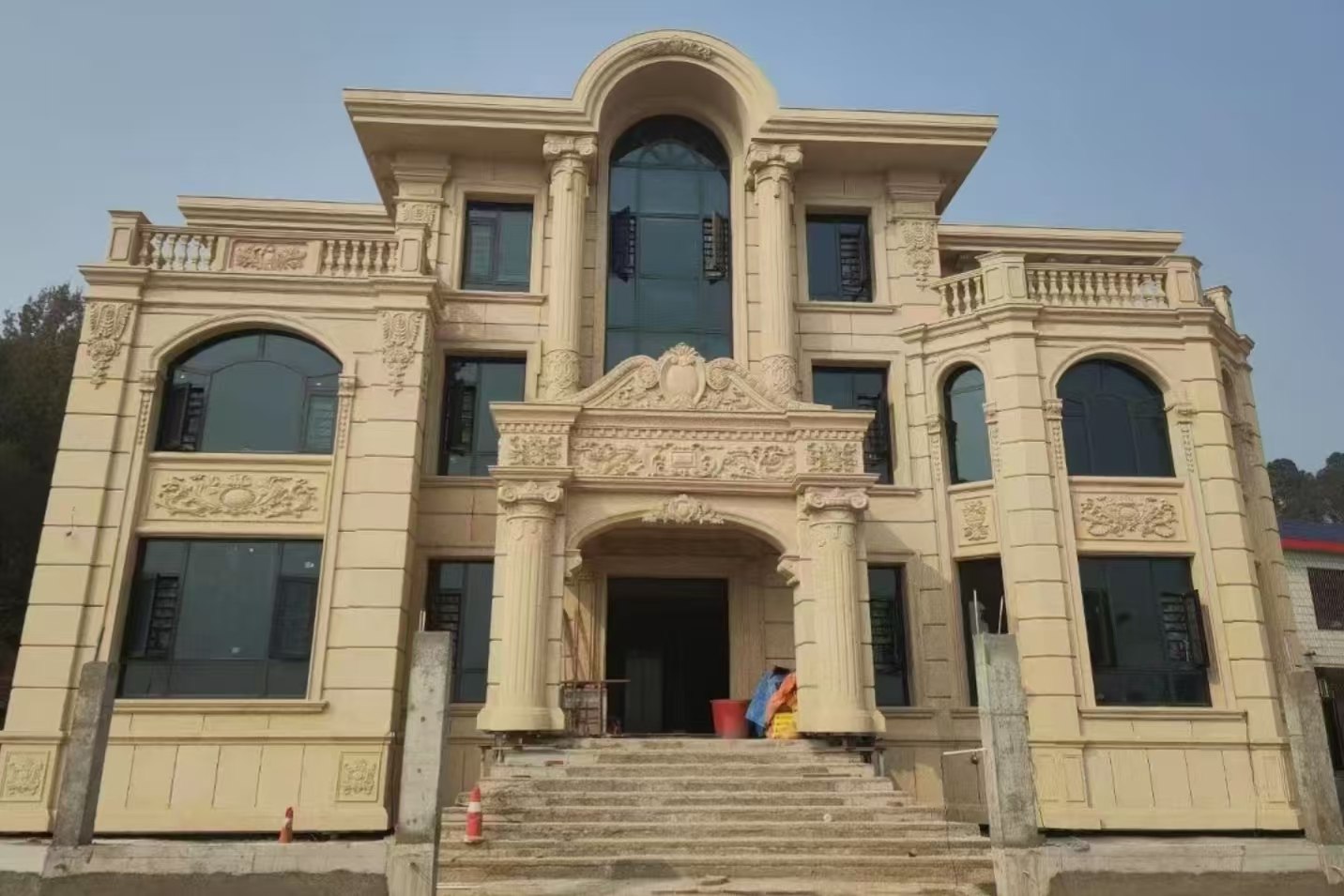 平凉 黄金麻花岗岩别墅外墙干挂