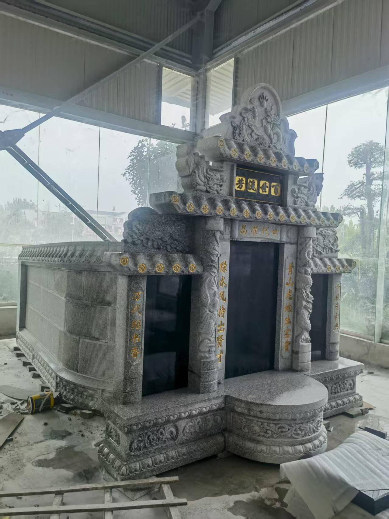 平凉 芝麻白墓碑效果展示图