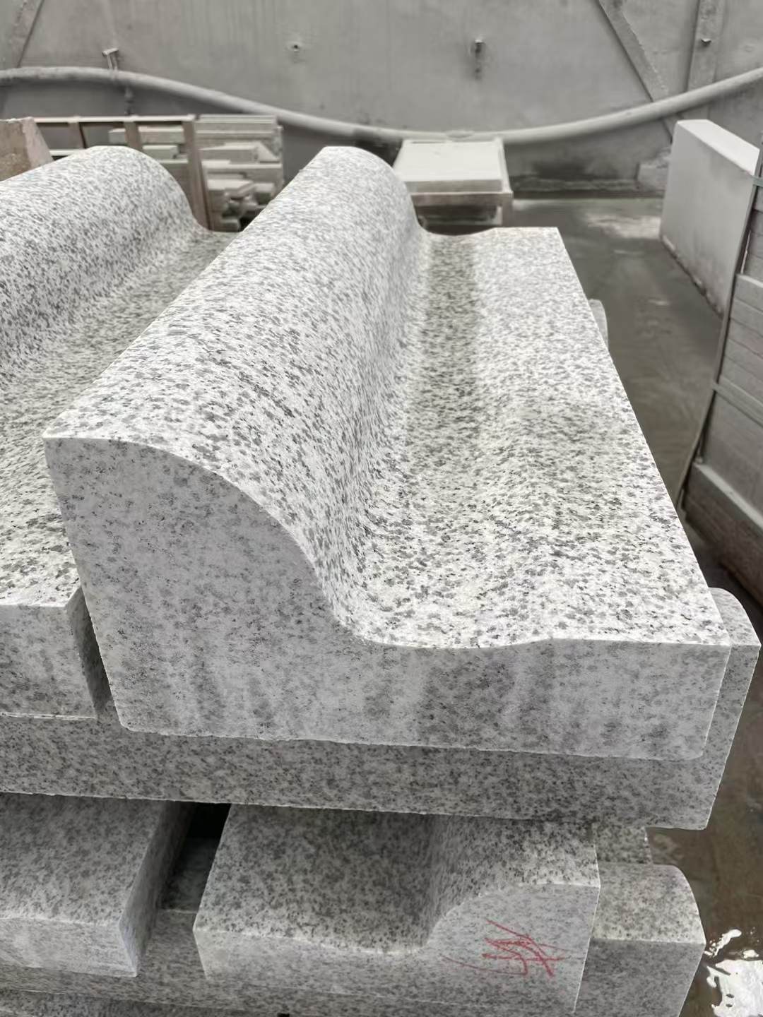 平凉 白麻花岗岩S型路沿石，路侧石，马路牙子等