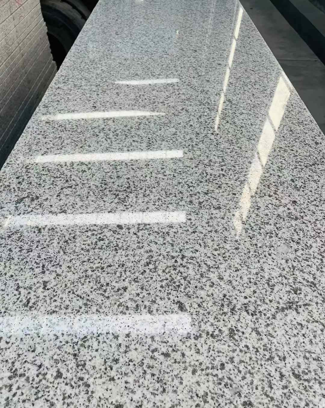 平凉 白麻花岗岩光面毛板